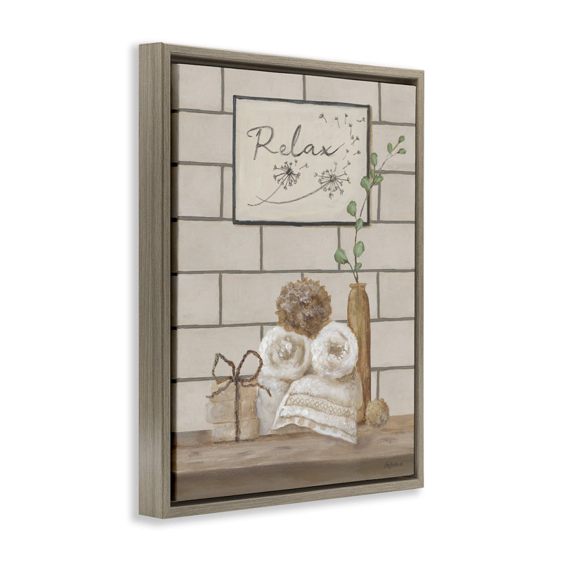 «Relax Bathroom Scene», art mural encadré gris sur toile flottante par Pam Britton, Cadre flottant orme Montalcino