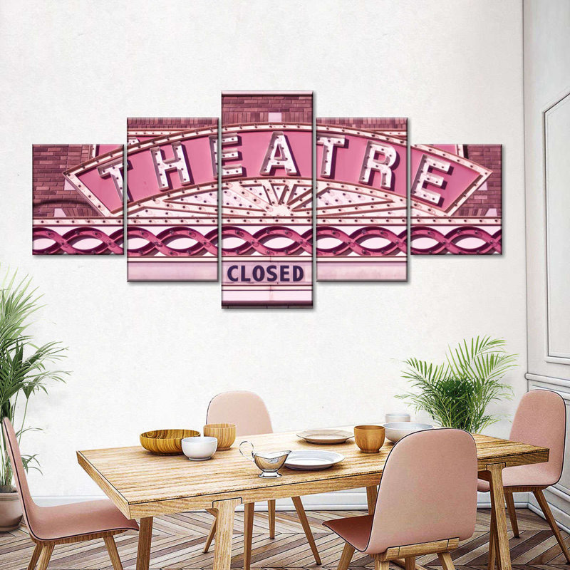 «Theatre» sur toile, reproduction de 5 pièces, H 42 po x l 92 po x P 1 po