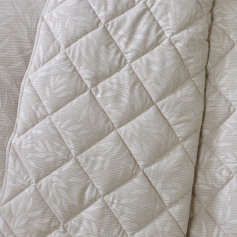 Corded Leaves Quilted Bedspread