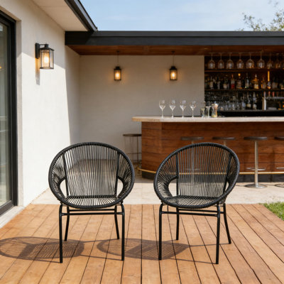 Chaise en osier pour l'extérieur