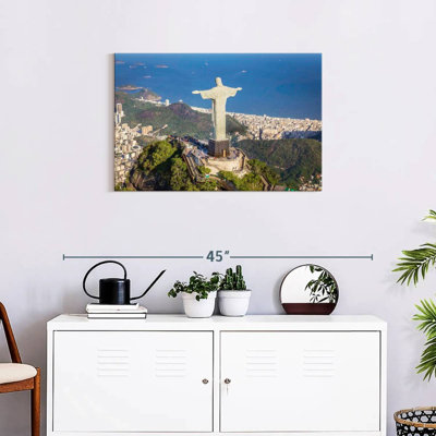 Kavia Christ The Redeemer Statue