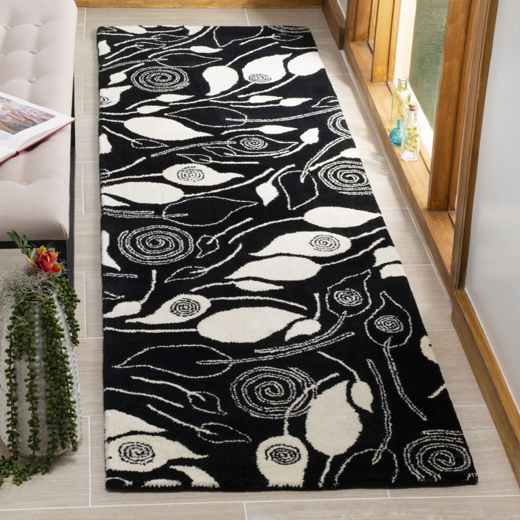 Soho Hand Tufted Wool Floral Rug