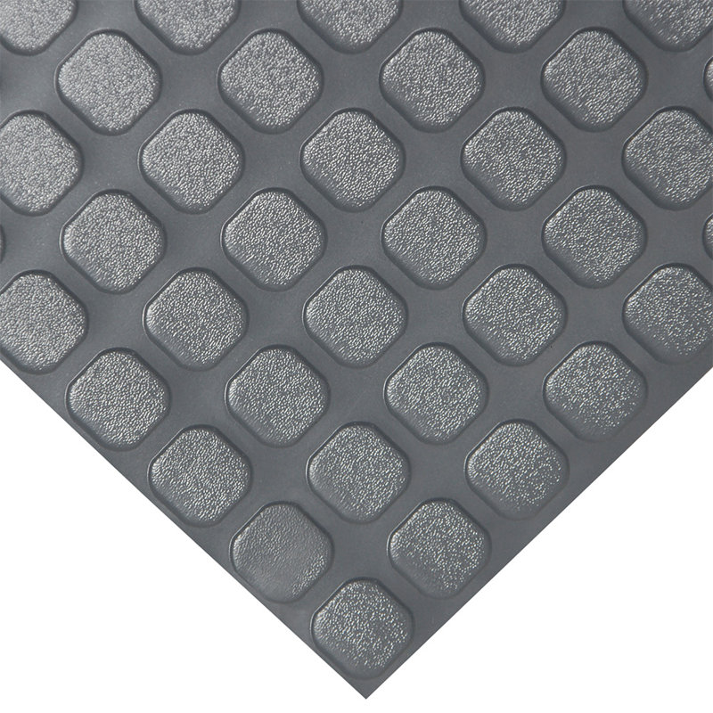 Tapis d'escalier en vinyle Block-Grip - 2 mm x 36 po x 10 po - gris foncé (paquet de 6), Gris foncé