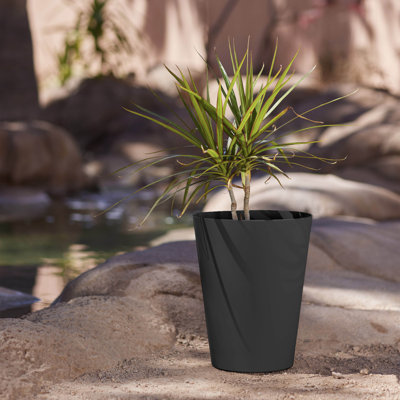 Finley Modern Recycled Plastic Indoor/Outdoor Round Vertical Planter