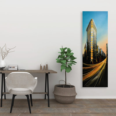 Flatiron Building in Light - Contemporary  Canvas Art