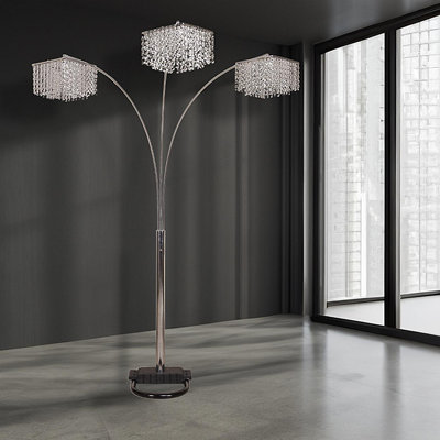 Funesvalle Floor Lamp
