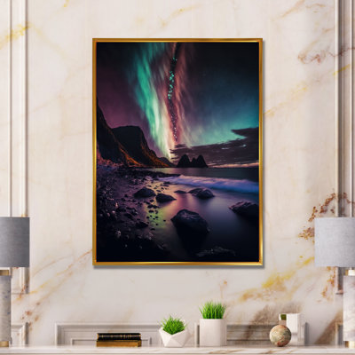 «Northern Lights Reflection On The Water I», reproduction sur toile