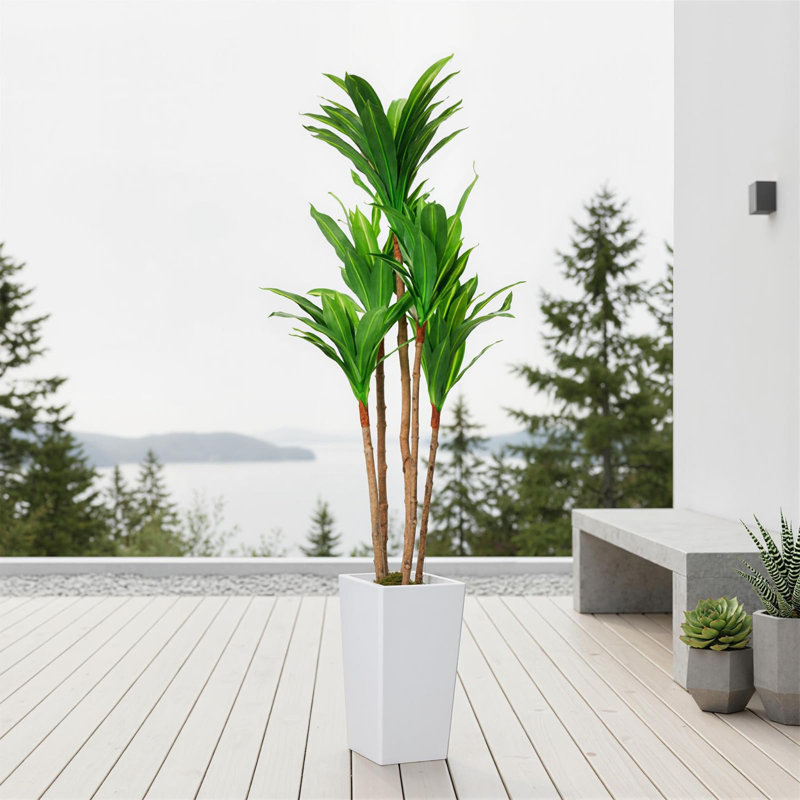 Plante tropicale artificielle avec grand pot à fleurs blanc pour le vestibule du salon