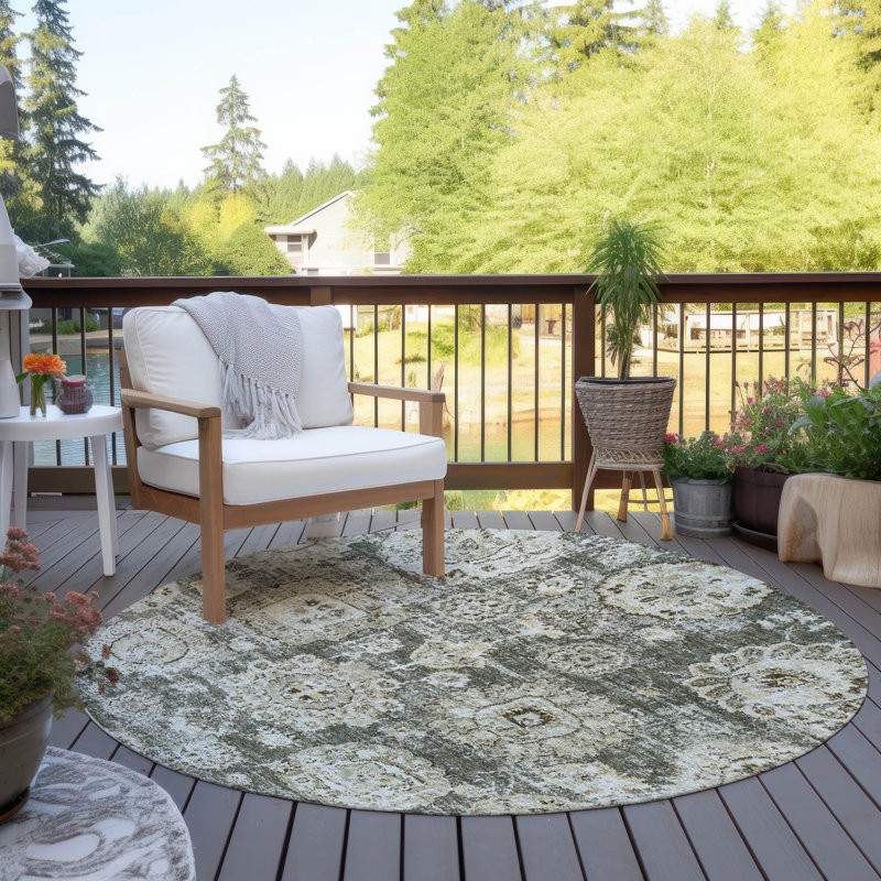 Floral Indoor / Outdoor Rug, Round 8'
