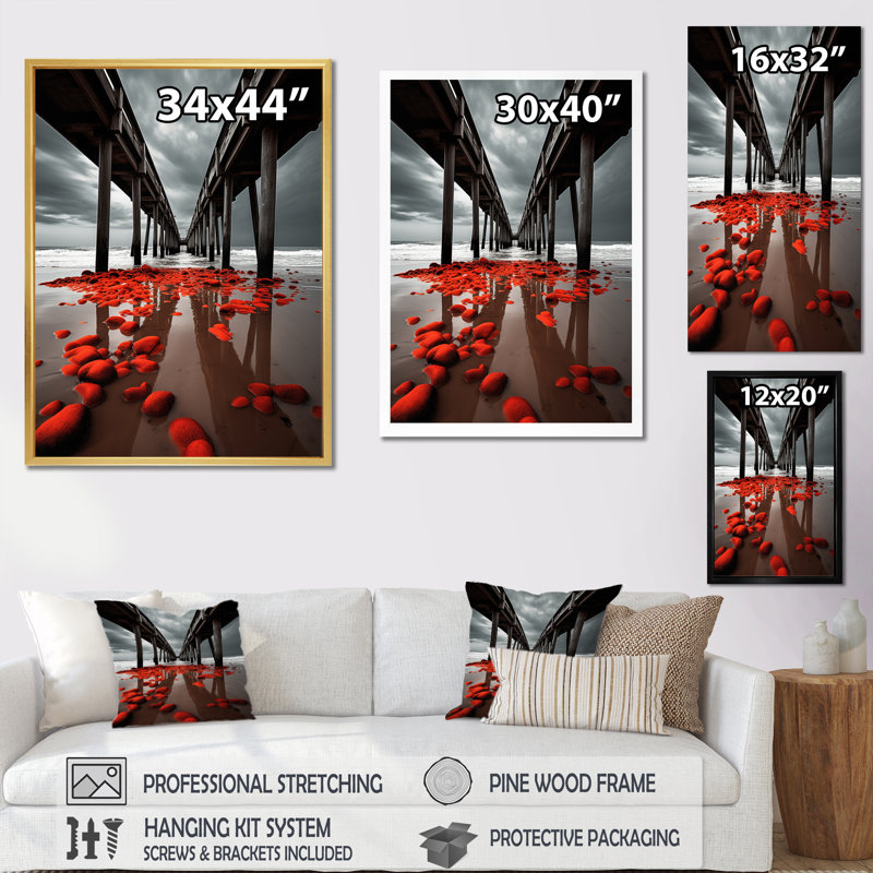 Beach Pier Perspect Black IV - Nautique et plage, art mural sur toile, L 12 po x H 20 po, Toile tendue