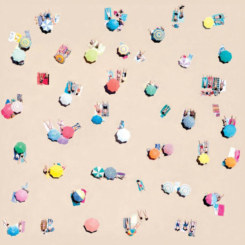 Beach Umbrellas 10' L x 24" W Wallpaper Roll, Non-pasted, Faux Grasscloth