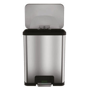 38 Litre Step On Trash Can