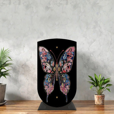 Armoire française à motif de papillons rétro