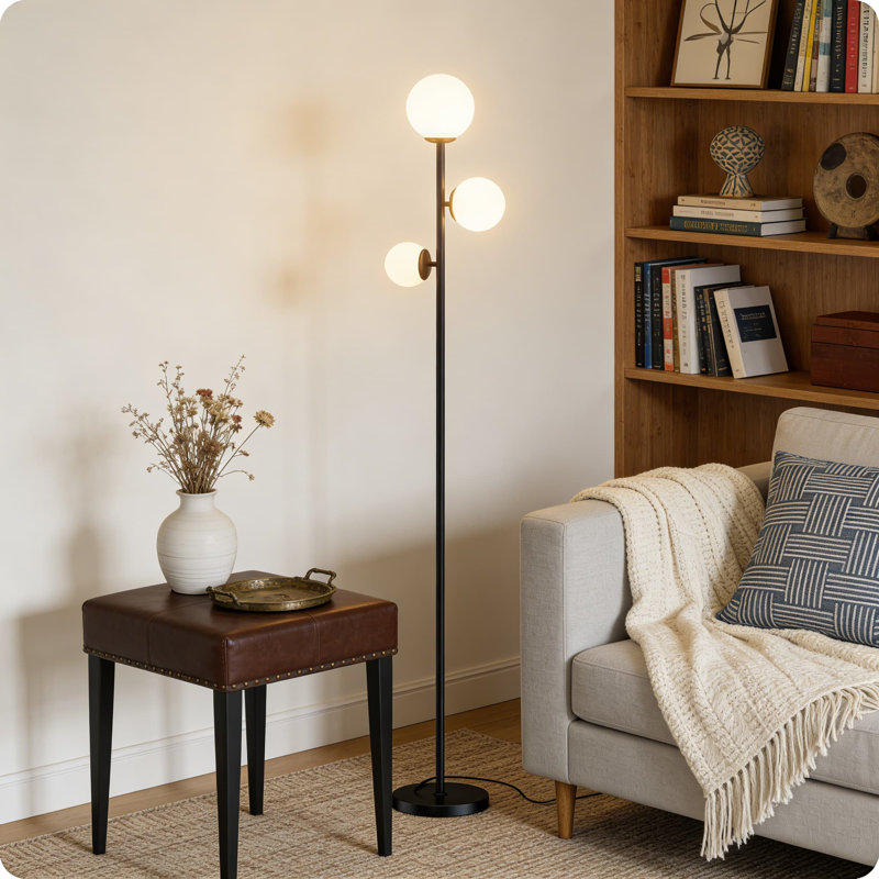 Lampe sur pied moderne avec 3 abat-jours en verre givré, lampe sur pied avec ampoules DEL et interrupteur au pied pour le salon, la chambre à coucher ou le bureau