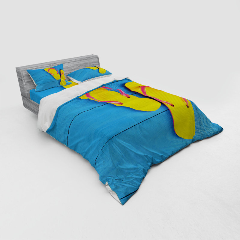 Coastal Polyester Striped Duvet Cover, Queen Duvet Cover + 3 Additional Pieces