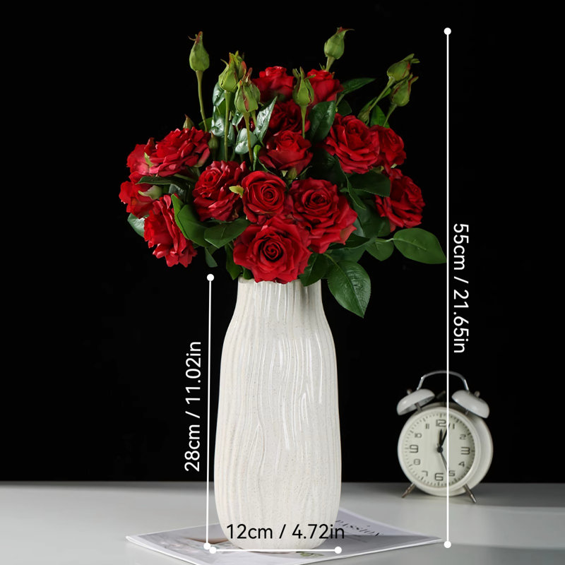 Décoration de fleur simulée