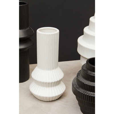 Anetia Earthenware Table Vase 1