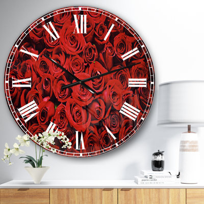 Winter Red Rose - Traditional wall clock