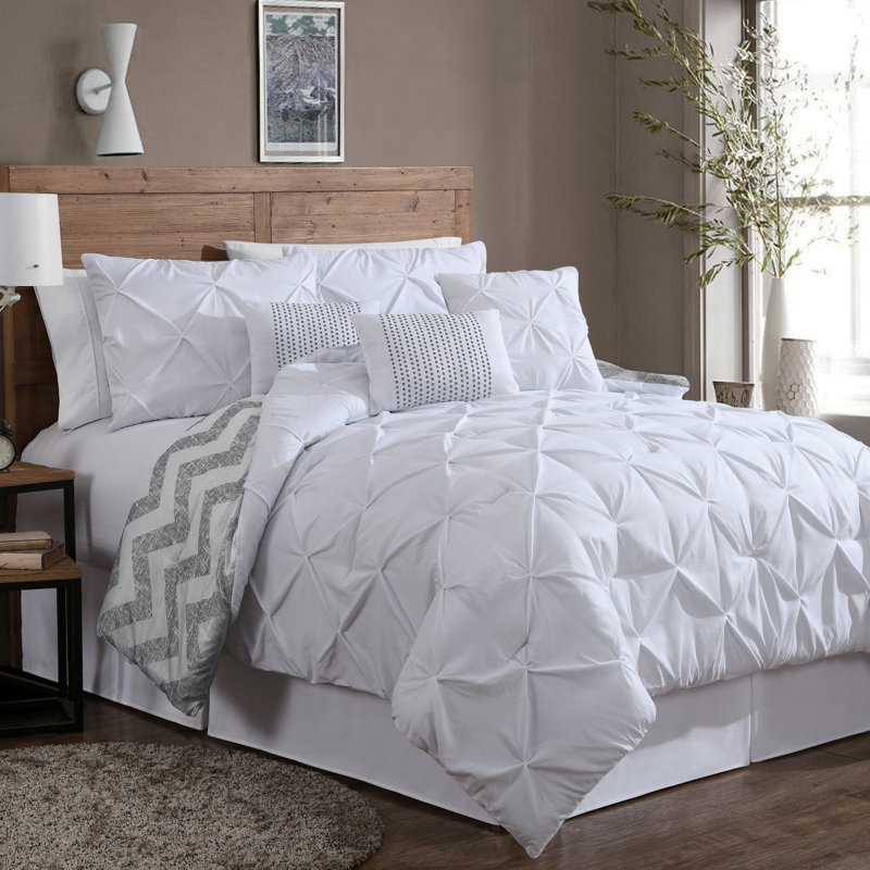 Polyester Comforter, King Comforter + 6 Additional Pieces, White