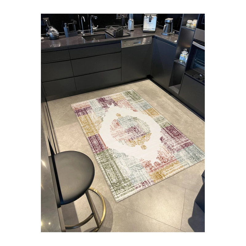 Traditional Woven Based Washable Carpet With Cream Siesta Motif, Rectangle 5' x 9'11"