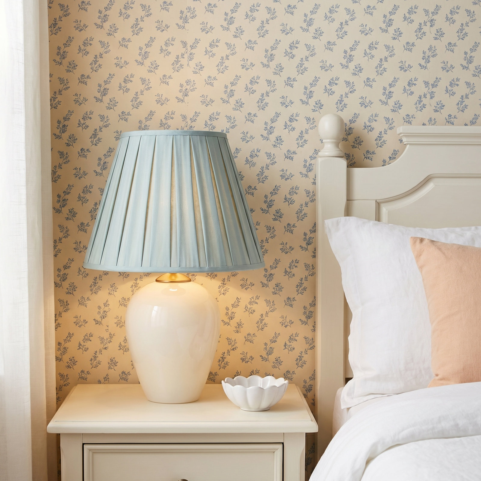 Dimmable Ceramic Table Lamp, Blue