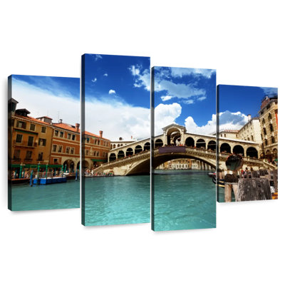 Vanna Morning In Rialto Bridge