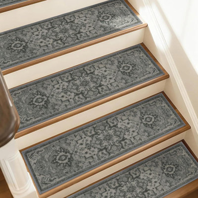 Tapis d'escalier gris olive antidérapant pour les marches intérieures