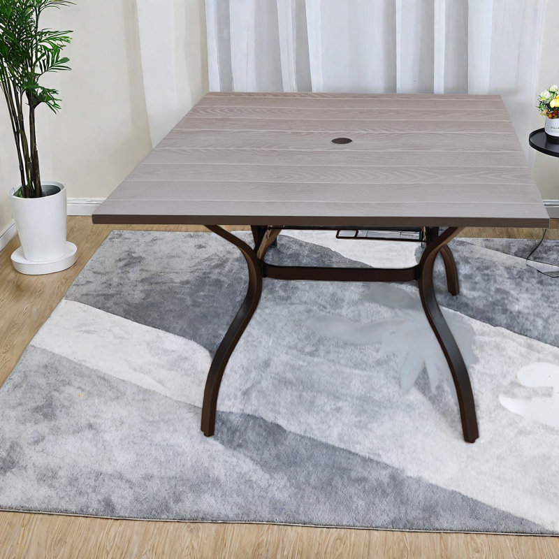 Table de salle à manger rustique en métal, plateau en bois de style industriel pour l'intérieur et l'extérieur