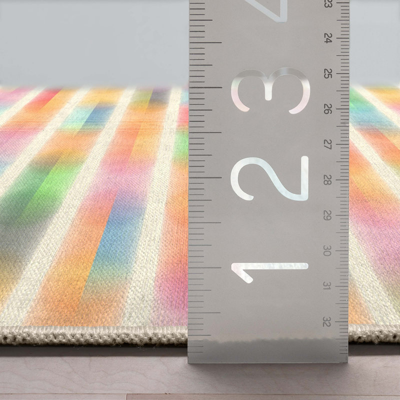 Tapis à motif géométrique multicolore Winston Porter Shanea Misty Stripes, Rectangle 5 pi 3 po x 7 pi 3 po