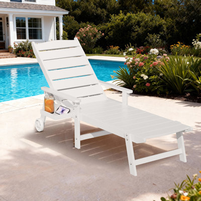 Chaise longue d'extérieur en PEHD avec plateau latéral, chaises longues de patio, réglable à 5 positions, toutes saisons