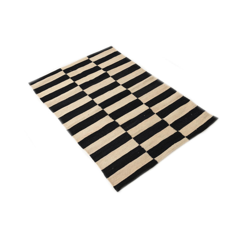 Tapis noir et blanc Orta