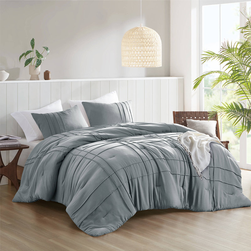 Porter Soft Washed Pinch Pleated Comforter Set, Queen Comforter + 2 Standard Shams, Blue/Grey