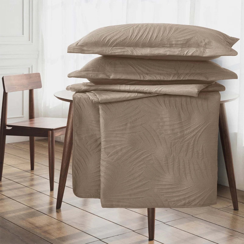 Polyester Floral Bedspread with Pillow Shams, Brown, Double Bedspread  + 2 Standard Pillow Shams
