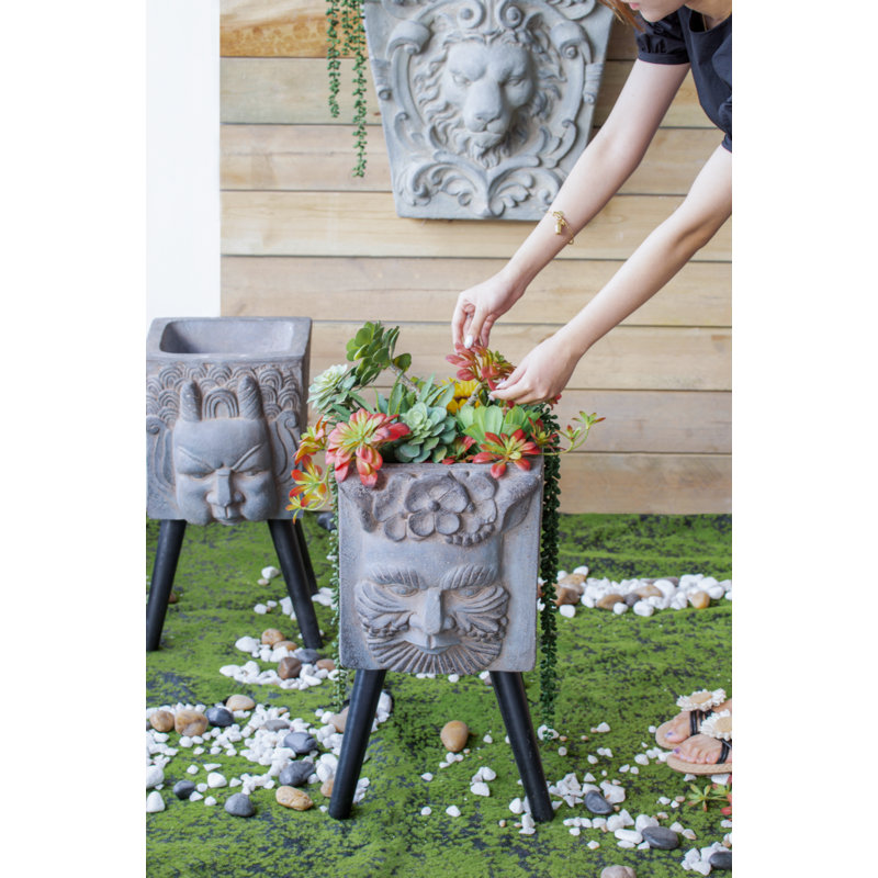 Statue Planter