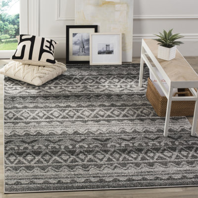 Tapis Wynn Performance Southwestern