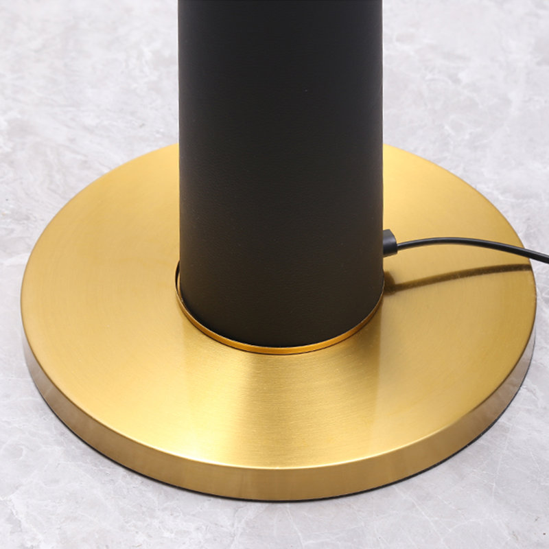 Lampes sur pied en fer noir, Noir et or, Noir