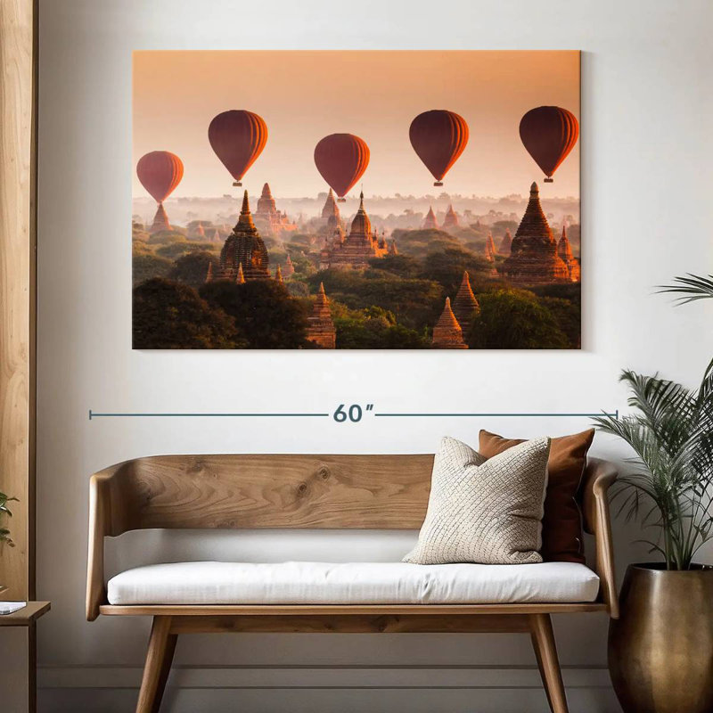 Ballons Mehar au-dessus des tempes de Bagan, H 34 po x l 51 po