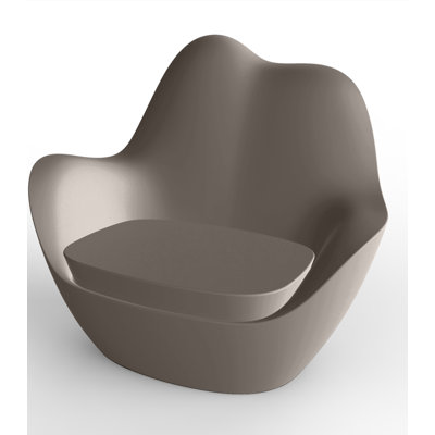 Sabinas - Resin Lounge Chair - Basic