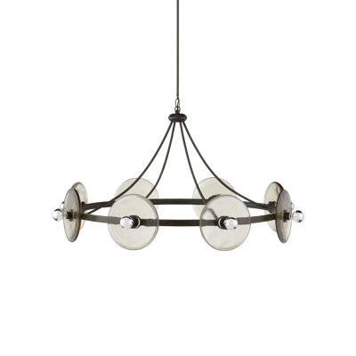 Lustre circulaire unique en forme de roue de chariot à 8 lumières avec accents en fer forgé et verre soufflé à la main Circumstellar