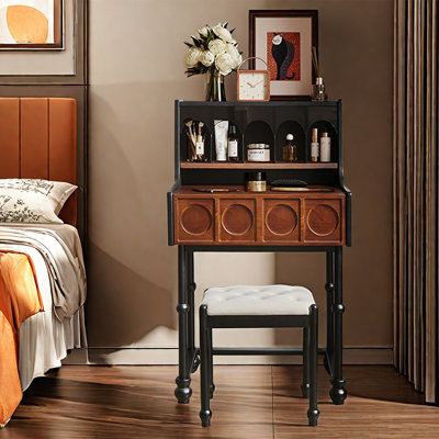 Taylour Vanity