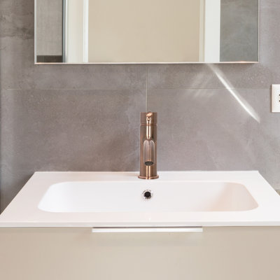 Vessel Sink Faucet Single-handle Bathroom Faucet