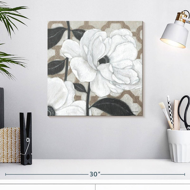 Harnek White Petals, 16" H x 16" W