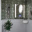 Lavabo de salle de bain mural ovale en porcelaine blanche avec trop-plein
