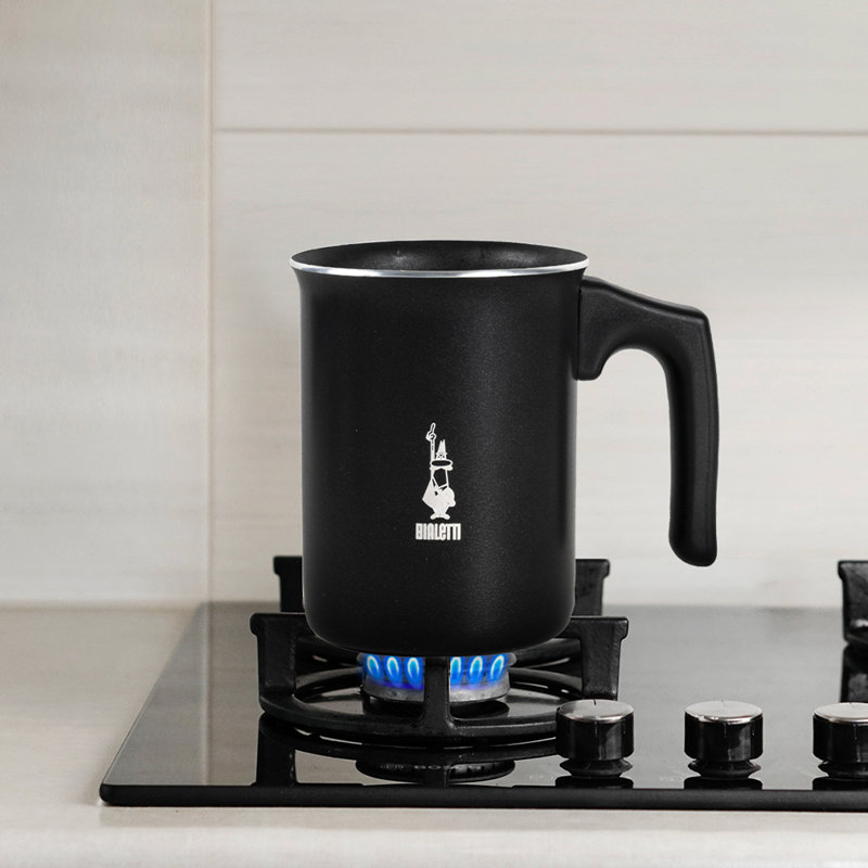 Black Aluminum Manual Milk Frother with Heat-Resistant Handle