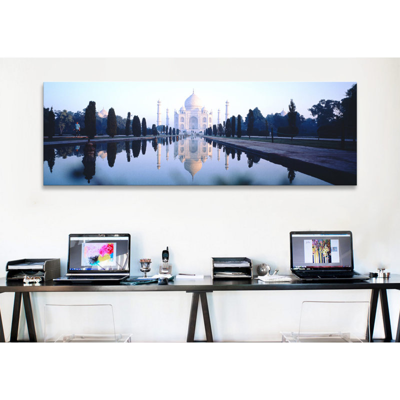 «Taj Mahal India» par Panoramic Images - Impression sur toile tendue sur châssis, H 12 po x l 36 po x P 1,5 po, Toile tendue