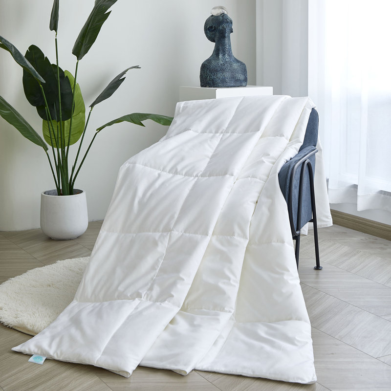 Twin White Down Alternative Cooling Comforter