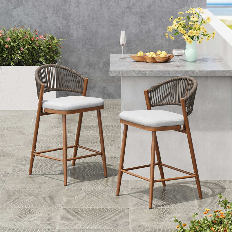 Ensemble de 2 tabourets de comptoir d'extérieur à hauteur de siège en aluminium de 26 po, Teck