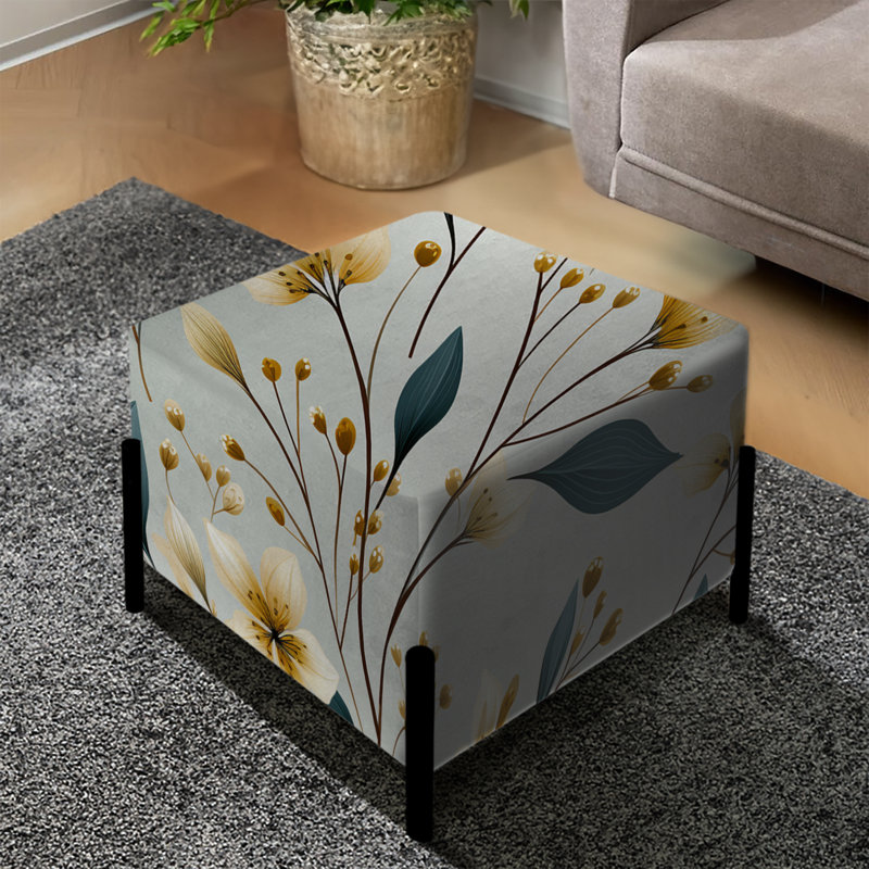 Subtle Whispers V - Repose-pieds carré floral