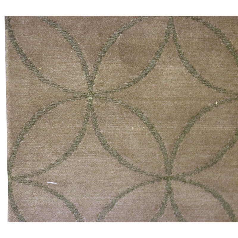 Tapis fauve de haute qualité noué à la main