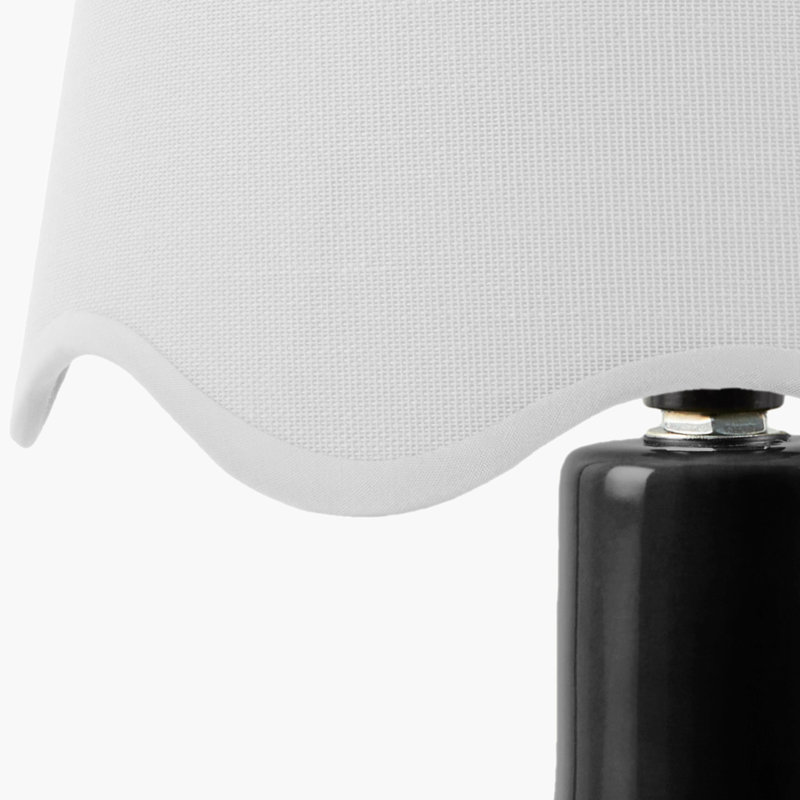 Lampe de table Maura, Noir, noir, noir, noir, Blanc, H 15 po x l 9 po x P 9 po